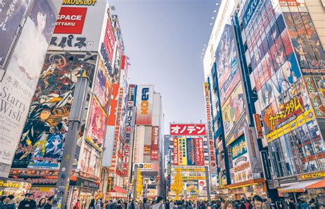 河合奈保子 エロ と現代日本のポップカルチャーにおけるその影響